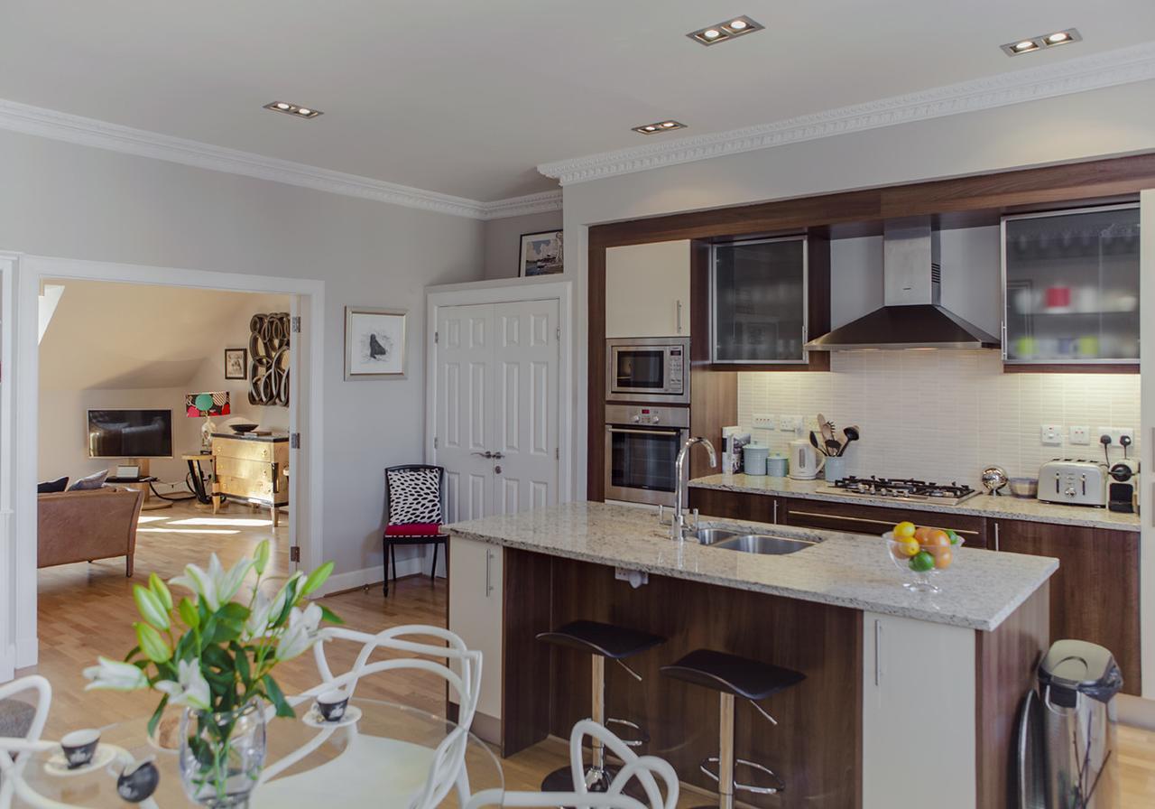 The Skyline - The Edinburgh Address Apartment ภายนอก รูปภาพ