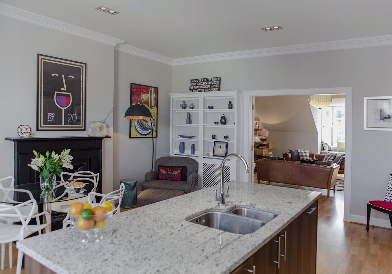 The Skyline - The Edinburgh Address Apartment ภายนอก รูปภาพ